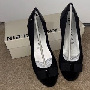 Anne Klein Alive Flat-Black